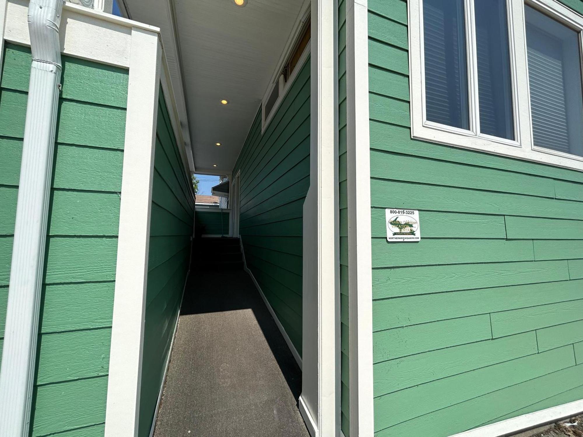 Pier Harbor #2 Apartamento Saint Ignace Exterior foto